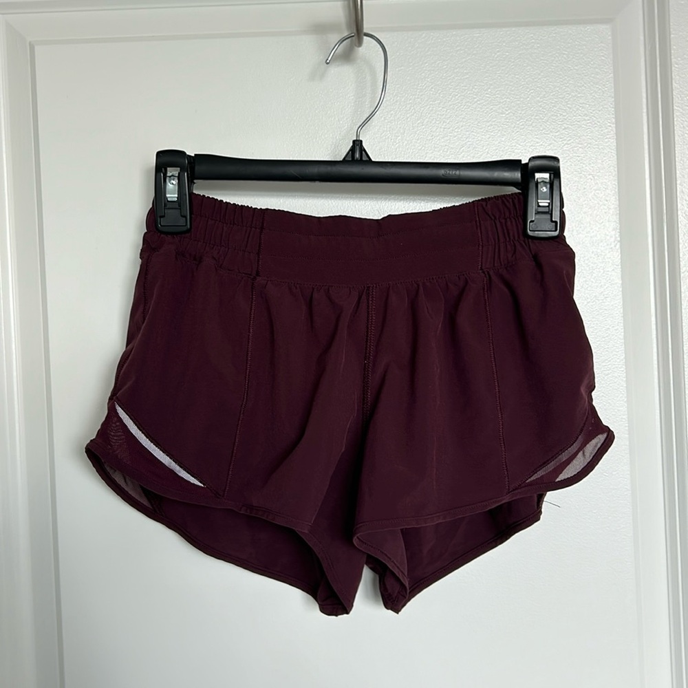 Lululemon Hotty Hot Low-Rise Short, 2.5”